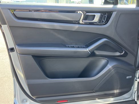 Used 2021 Porsche Cayenne GTS image 14