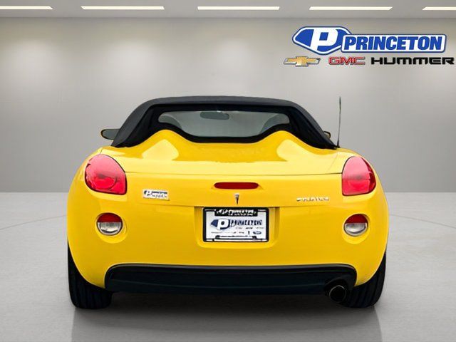 Used 2007 Pontiac Solstice Convertible w/ Premium Package RWD image 6