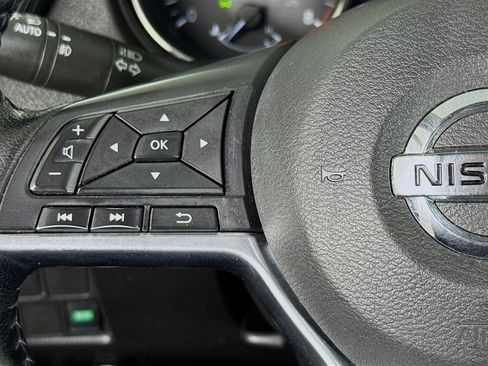 Used 2019 Nissan Rogue Sport SV w/ Technology Package image 13