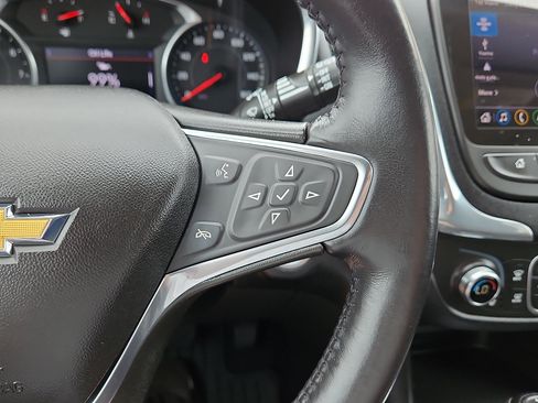 Used 2019 Chevrolet Equinox LT FWD image 17