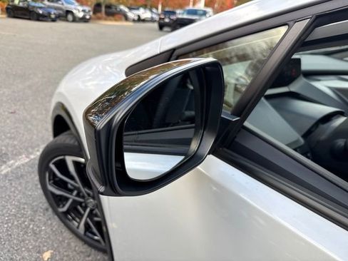 New 2026 Toyota Prius Plug-In Hybrid image 16