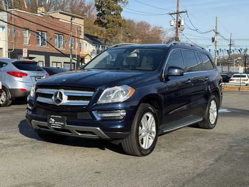 Used 2015 Mercedes-Benz GL 450 4MATIC image 1