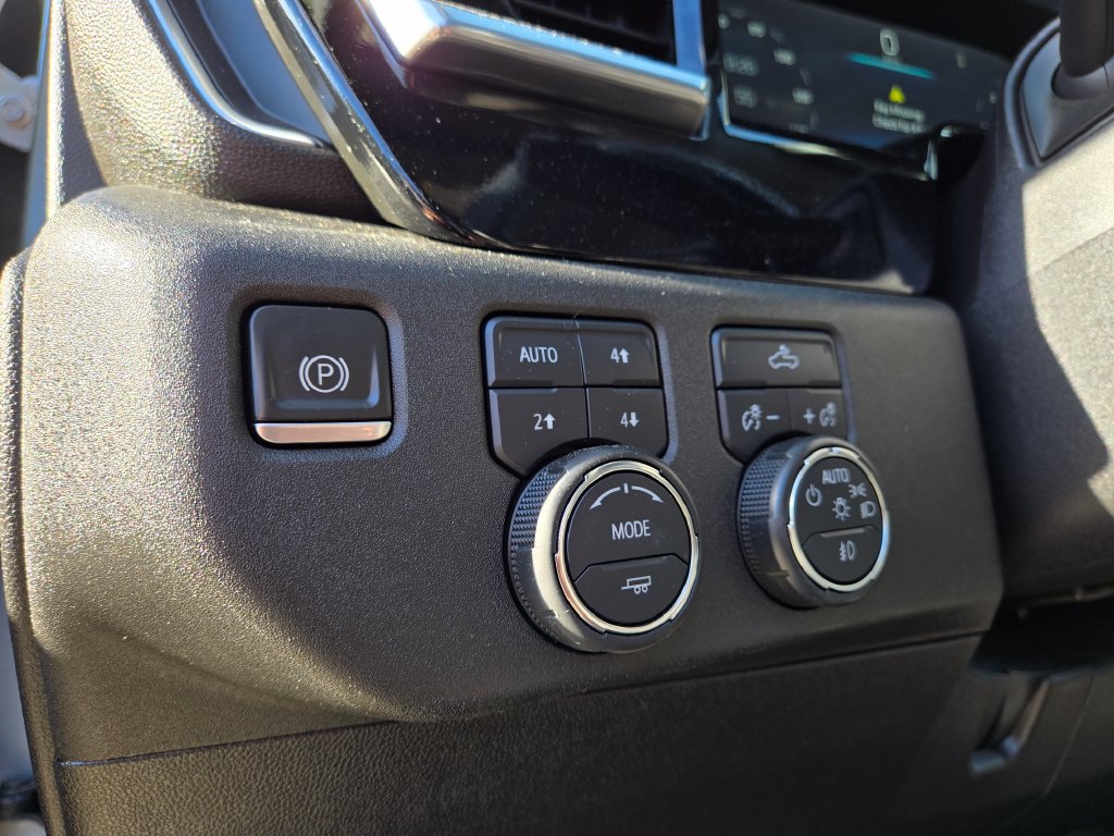 Used 2023 Chevrolet Silverado 1500 RST AWD/4WD image 17