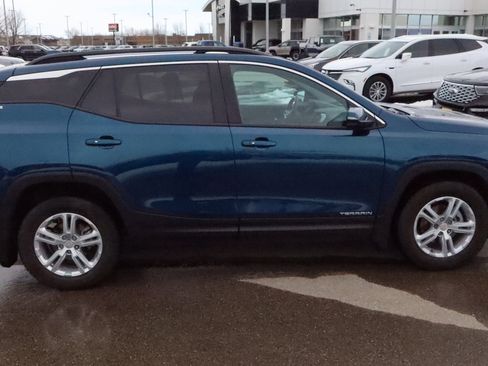 Used 2021 GMC Terrain SLE w/ Driver Convenience Package AWD/4WD image 8