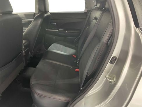 Used 2022 Mitsubishi Outlander Sport SE FWD image 9