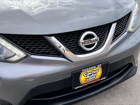 Used 2017 Nissan Rogue Sport SV FWD image 28