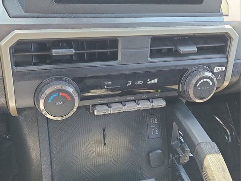 Used 2025 Toyota Tacoma SR5 image 26