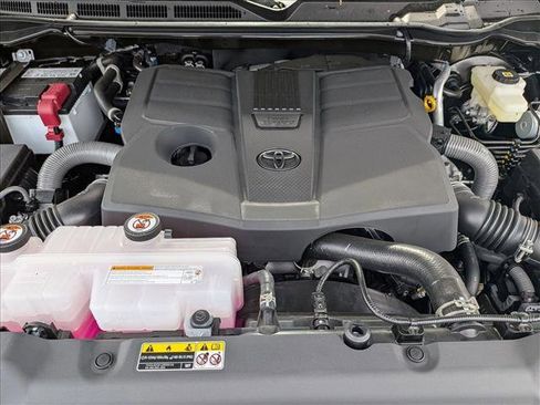 New 2026 Toyota Tundra Platinum AWD/4WD image 18