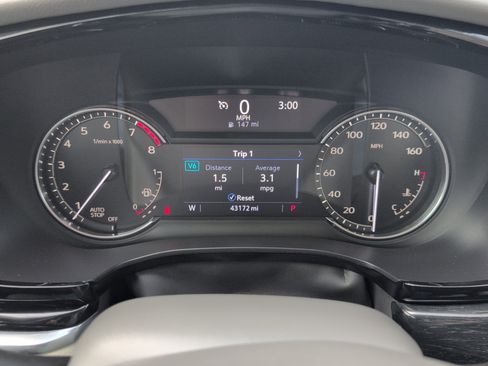 Used 2022 Cadillac XT6 Premium Luxury image 9