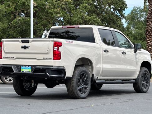 New 2026 Chevrolet Silverado 1500 Custom Trail Boss AWD/4WD image 3