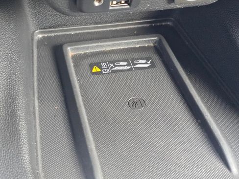 Used 2020 Chevrolet Traverse Premier image 22