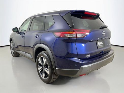 Used 2026 Nissan Rogue SL AWD/4WD image 10