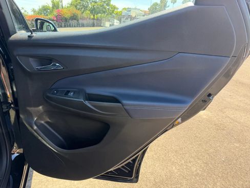 Used 2022 Chevrolet Bolt EUV Premier w/ Launch Edition FWD image 26