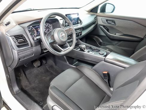 Used 2023 Nissan Rogue S image 10