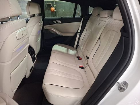 Certified 2024 BMW X6 M60i w/ Dynamic Handling Package image 7