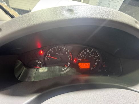 Used 2018 Nissan Frontier SV w/ Value Truck Package RWD image 10