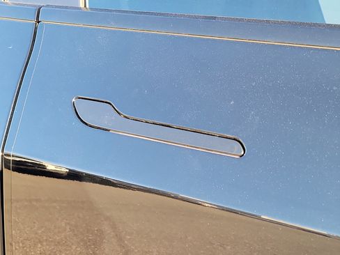 Used 2023 Tesla Model 3 Standard Range image 7