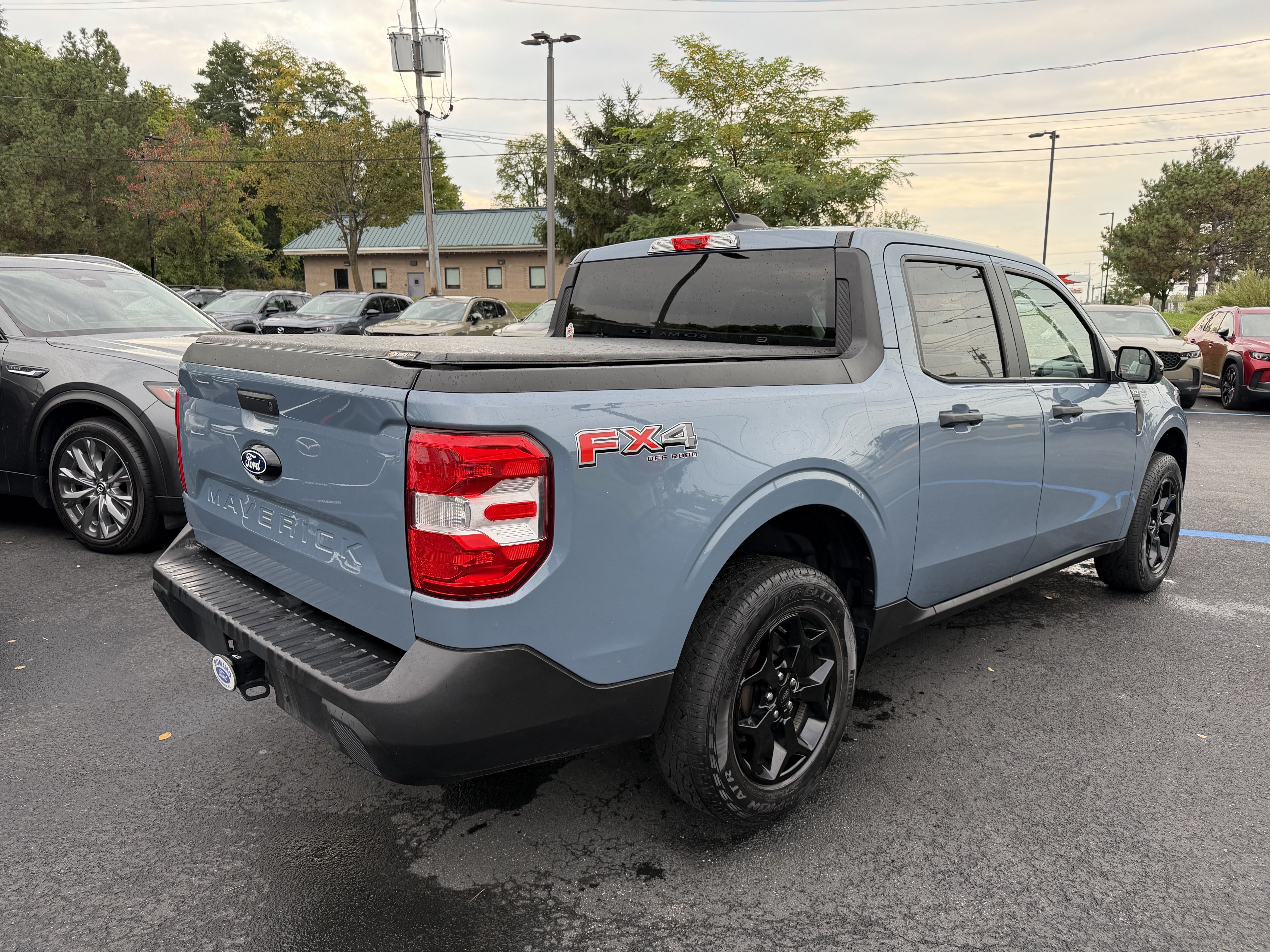 Used 2025 Ford Maverick XLT w/ XLT Luxury Package AWD/4WD image 7