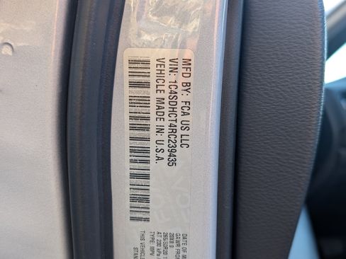 Used 2024 Dodge Durango R/T w/ Blacktop Package image 43