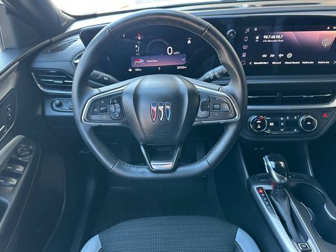 Certified 2024 Buick Envista Preferred w/ Convenience I Package image 17