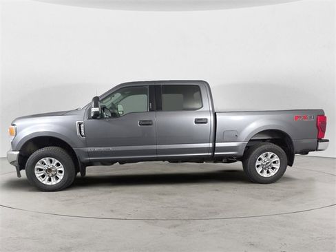 Used 2022 Ford F250 XLT w/ XLT Value Package image 2