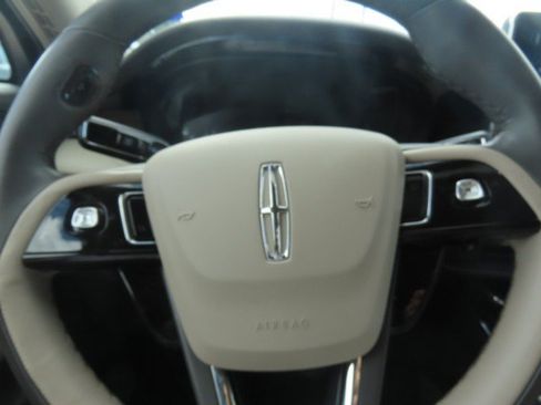 Used 2024 Lincoln Corsair Reserve FWD image 26