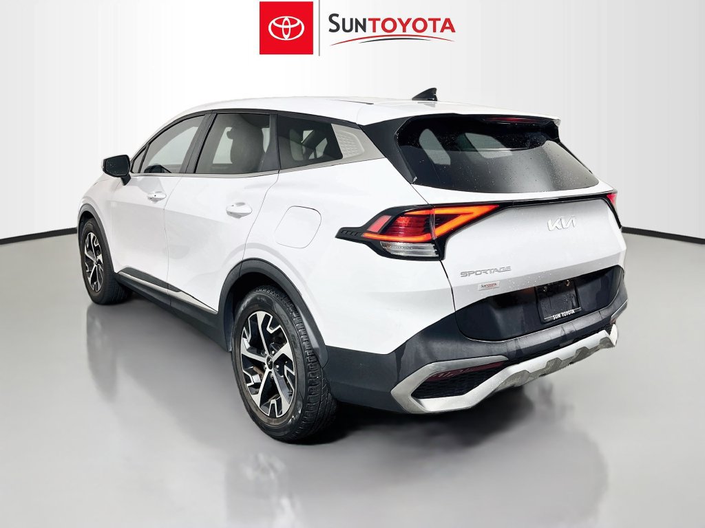 Used 2023 Kia Sportage EX FWD image 6