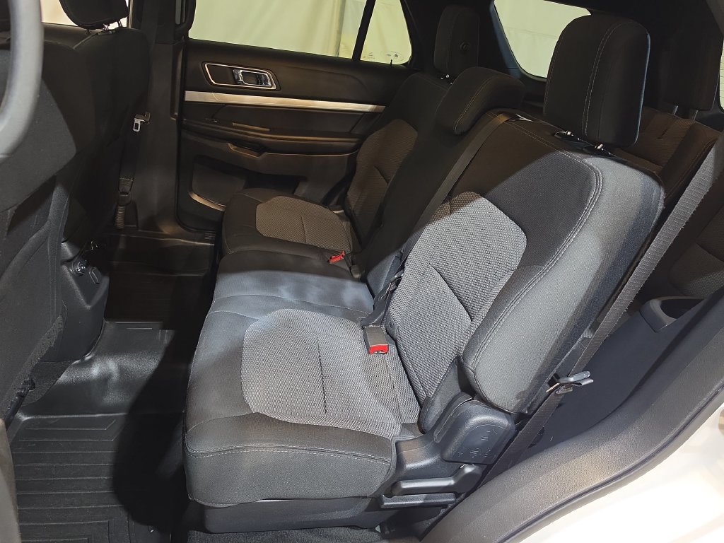Used 2017 Ford Explorer XLT w/ Class II Trailer Tow Package FWD image 23