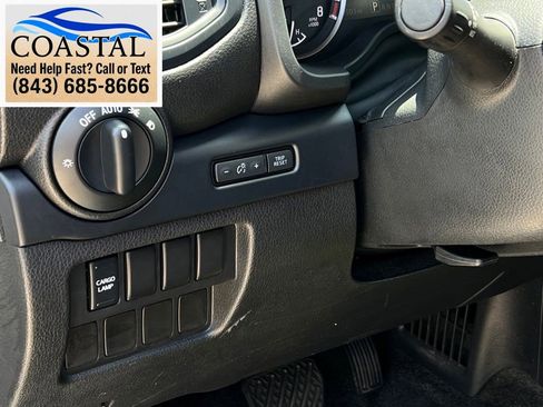 Used 2021 Nissan Titan S w/ S Utility Package RWD image 9