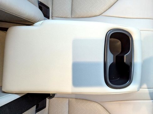 Used 2023 Toyota Camry XLE image 43