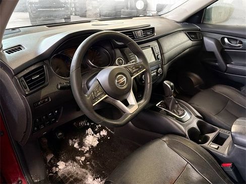 Used 2018 Nissan Rogue SL image 8