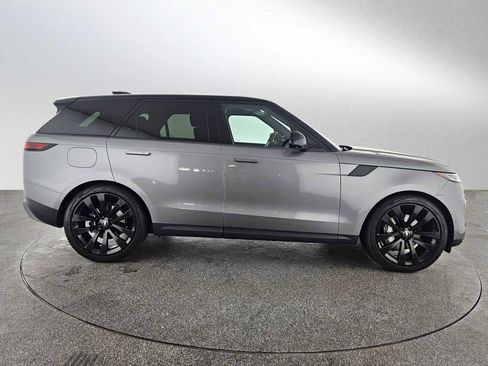 Used 2023 Land Rover Range Rover Sport SE image 6