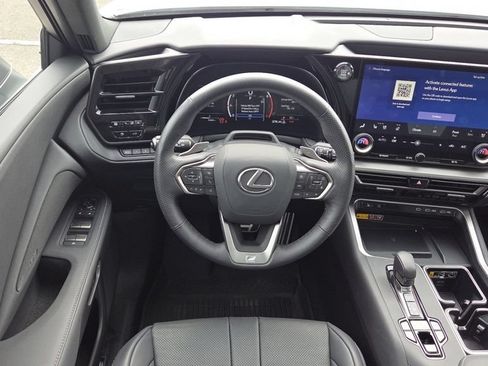 Used 2025 Lexus TX 350 AWD w/ Technology Package image 18