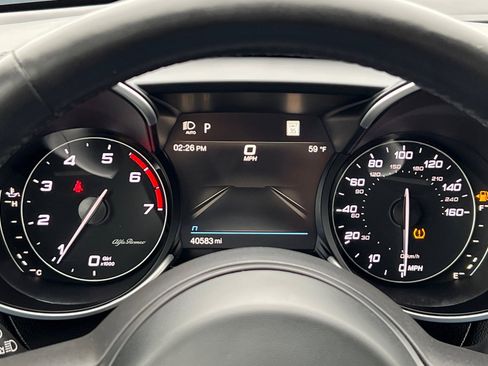 Used 2022 Alfa Romeo Giulia Ti image 24