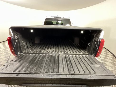 Used 2022 Toyota Tundra SR5 w/ SR5 Premium Package image 27