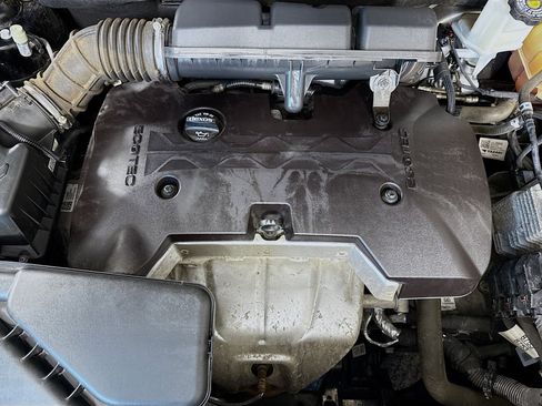 Used 2019 Buick Envision Essence image 39