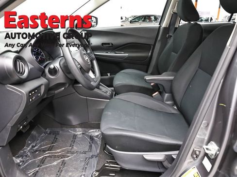 Used 2023 Nissan Kicks S image 14