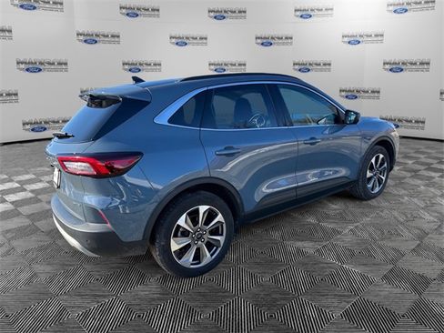 Certified 2023 Ford Escape Platinum w/ Premium Technology Package image 5