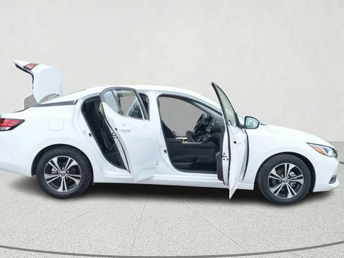 Used 2023 Nissan Sentra SV FWD image 14