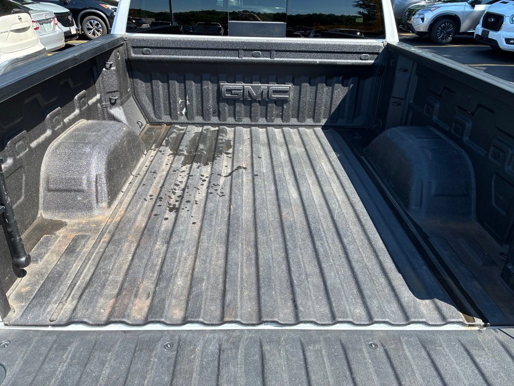 Used 2021 GMC Sierra 1500 SLT w/ SLT Premium Plus Package AWD/4WD image 14