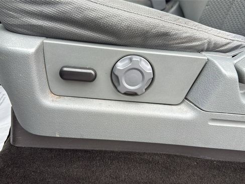 Used 2013 Ford F150 XLT w/ Luxury Equipment Group image 19