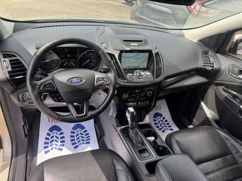 Used 2018 Ford Escape Titanium FWD image 9