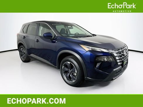 Used 2025 Nissan Rogue SV FWD image 1