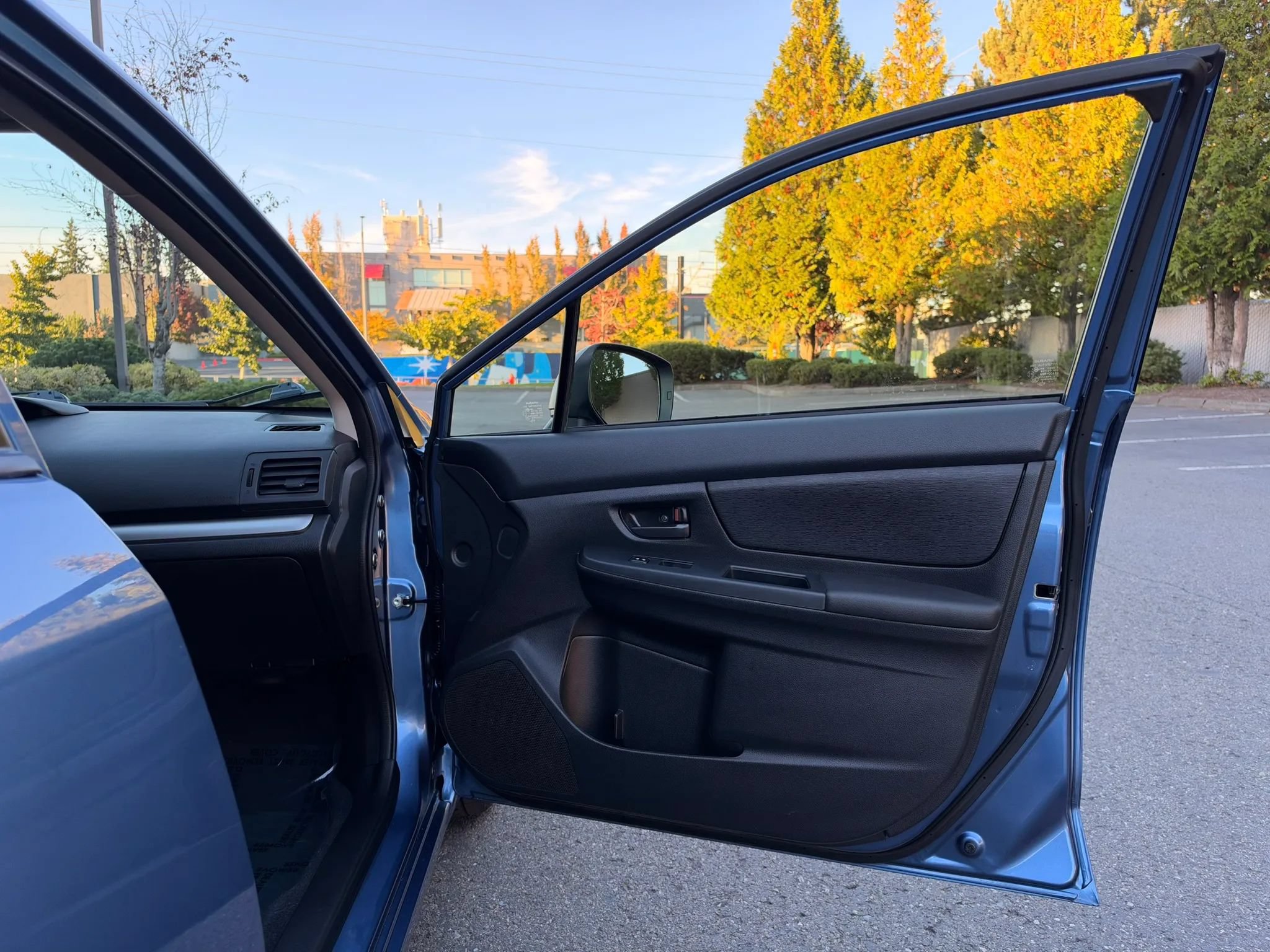 Used 2014 Subaru Impreza 2.0i AWD/4WD image 30