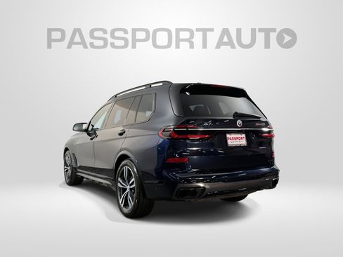 Used 2023 BMW X7 M60i w/ Executive Package image 5