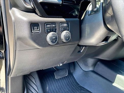 Used 2023 Chevrolet Silverado 1500 RST AWD/4WD image 29