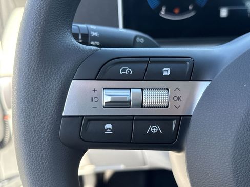 New 2026 Hyundai Tucson SE image 32