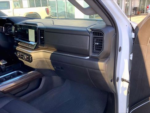 Used 2023 Chevrolet Silverado 1500 RST image 18