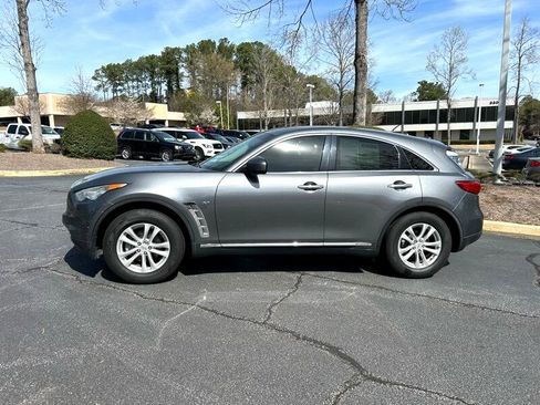 Used 2016 INFINITI QX70 RWD 4dr image 2