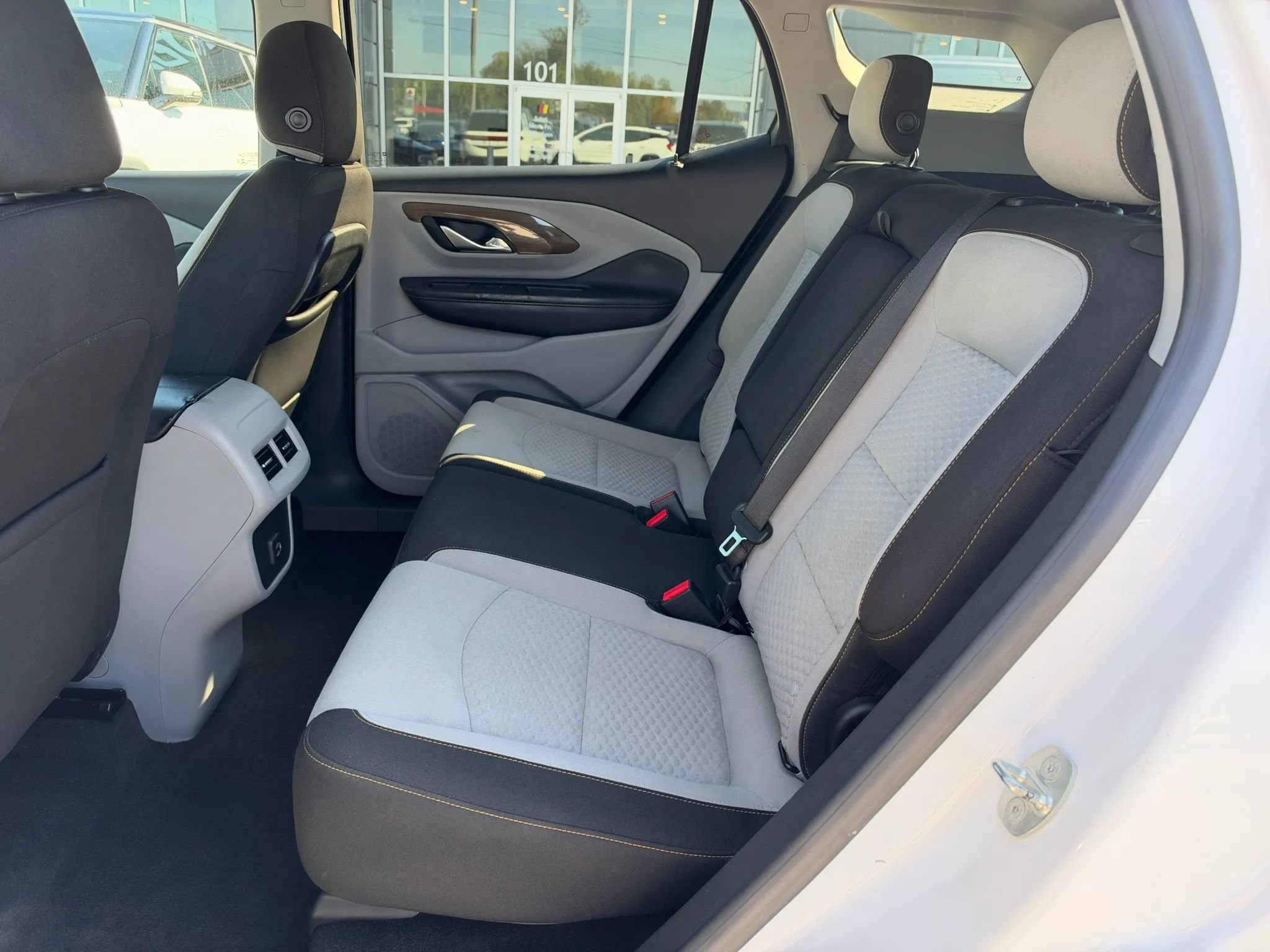 Used 2020 GMC Terrain SLE w/ Driver Convenience Package FWD image 10